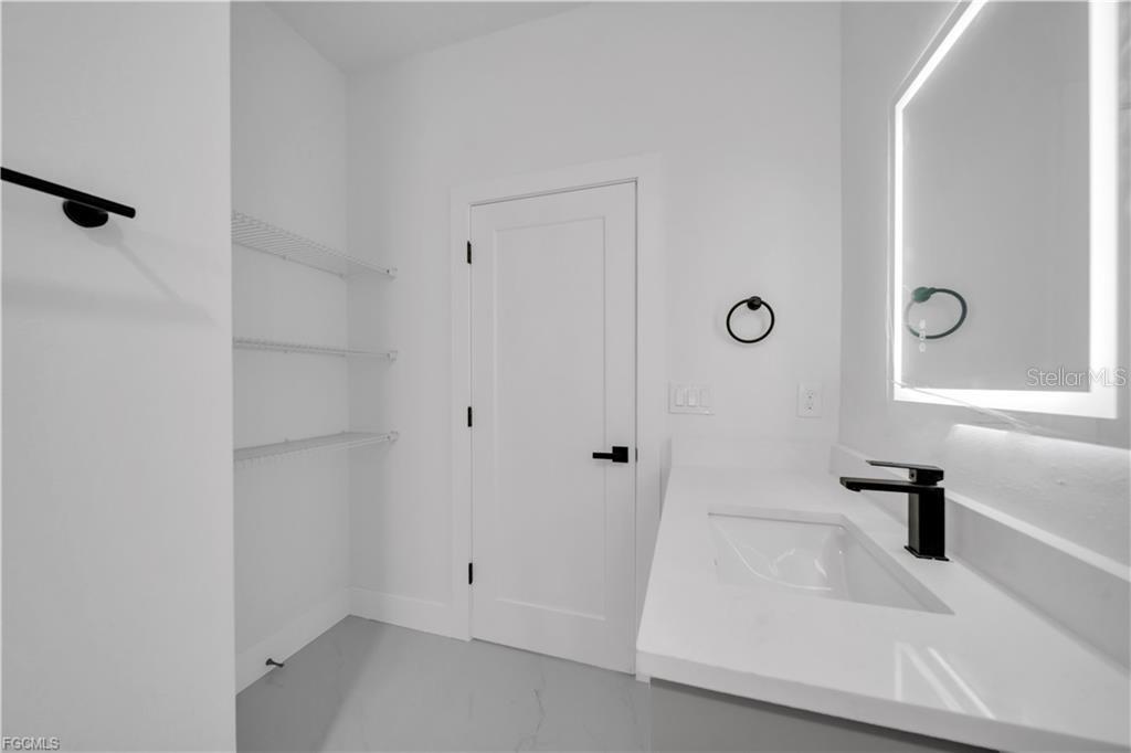 PORT CHARLOTTE SUB 08 - Residential
