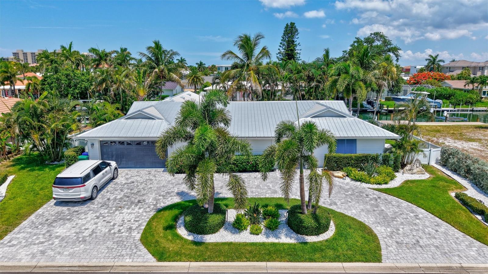 571 RANGER LANE