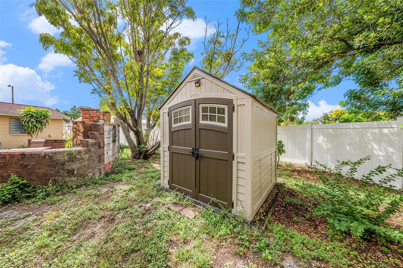 HOLIDAY HILL - Residential