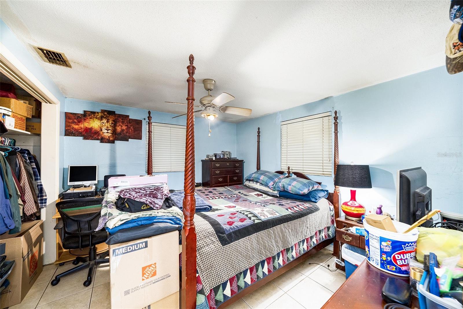 HOLIDAY HILL - Residential