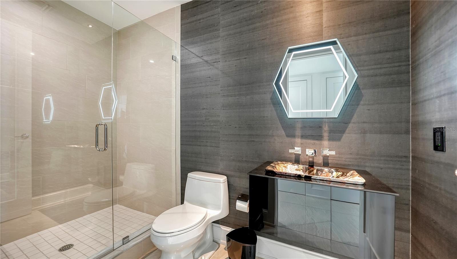 VUE SARASOTA BAY - Residential