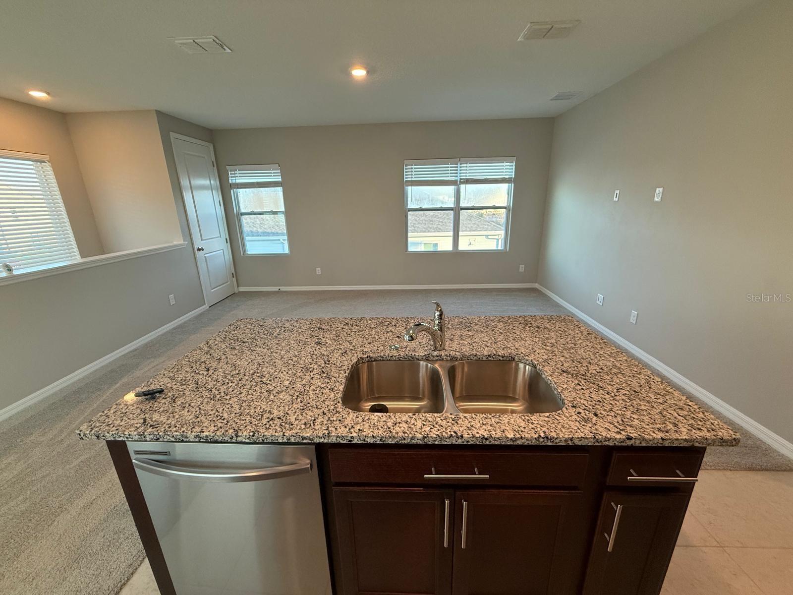 WESLYN PARK PH 3 PB 34 PGS 38–52 LOT 122 - Residential Lease