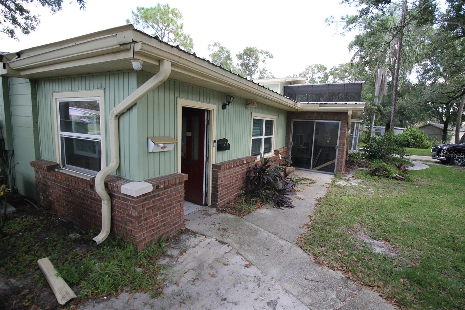 CAUSEWAY BOULEVARD SUBDIVISION NO 2 - Residential