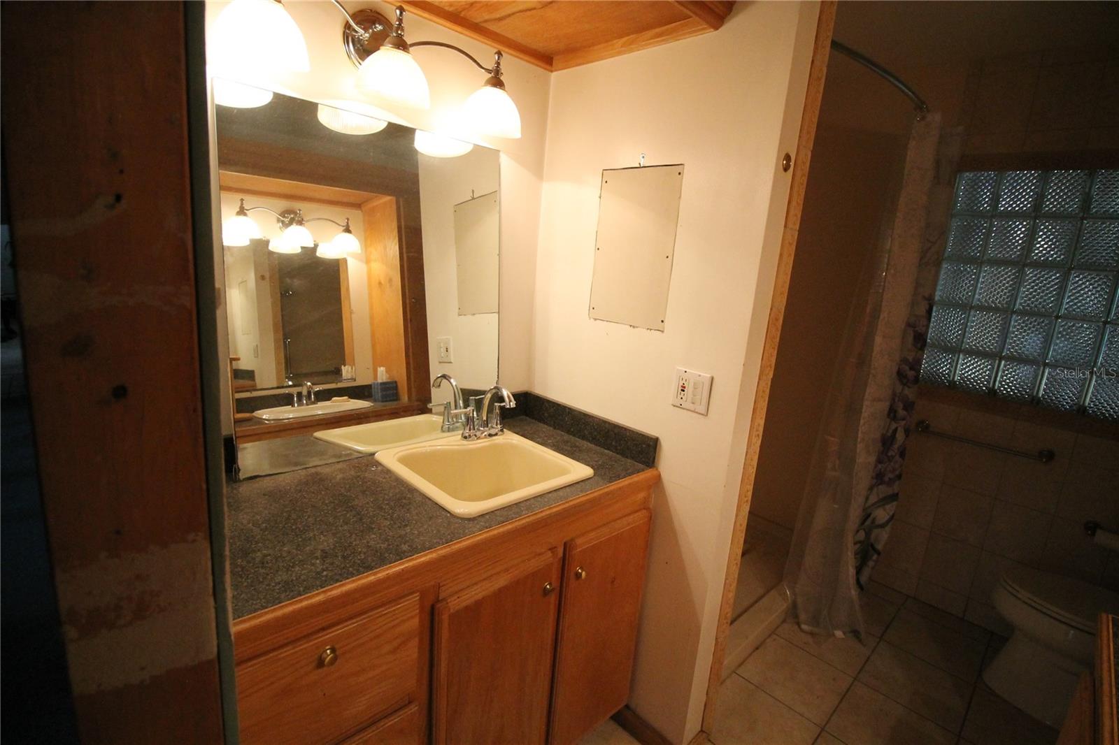 CAUSEWAY BOULEVARD SUBDIVISION NO 2 - Residential