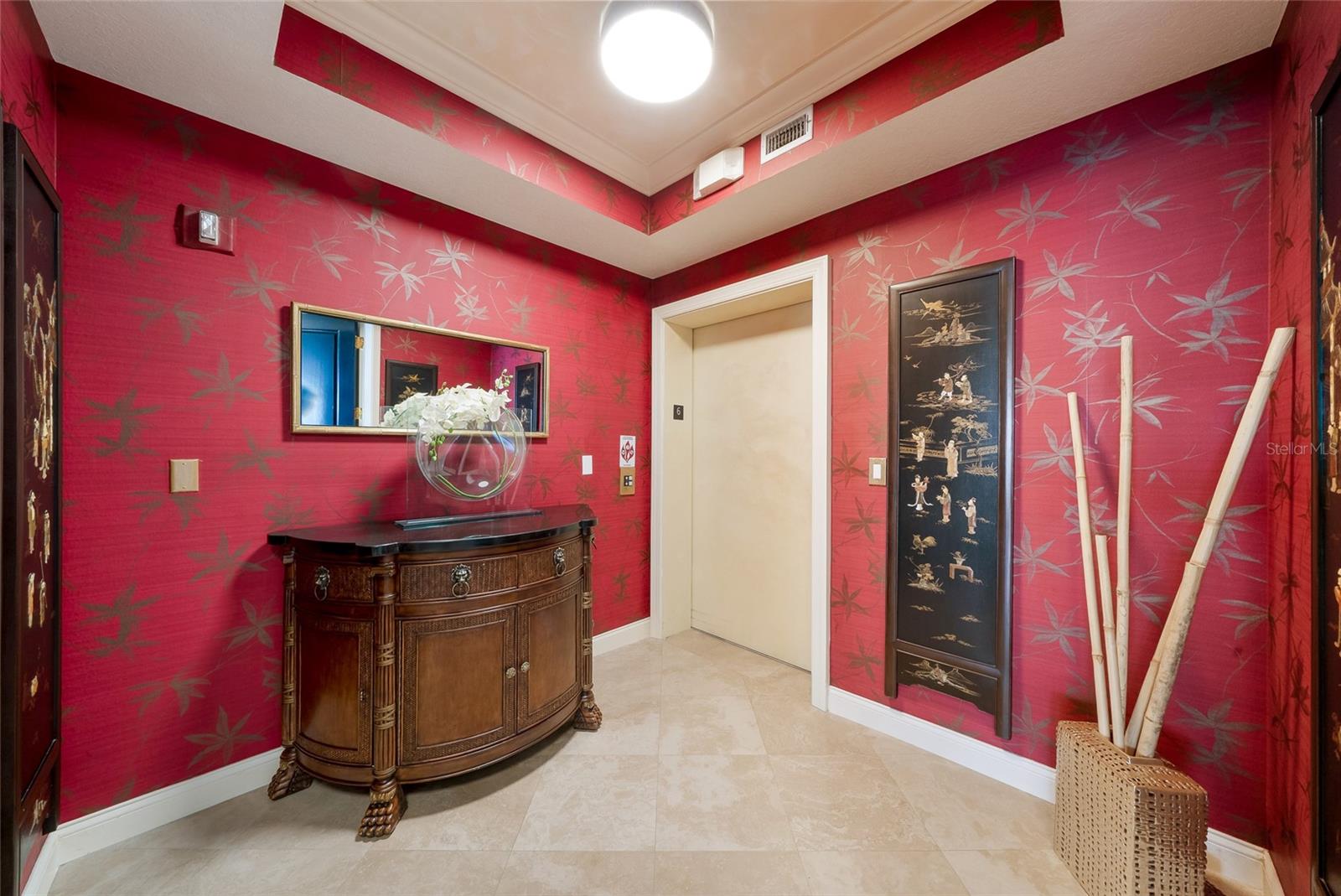136 GOLDEN GATE POINT 602