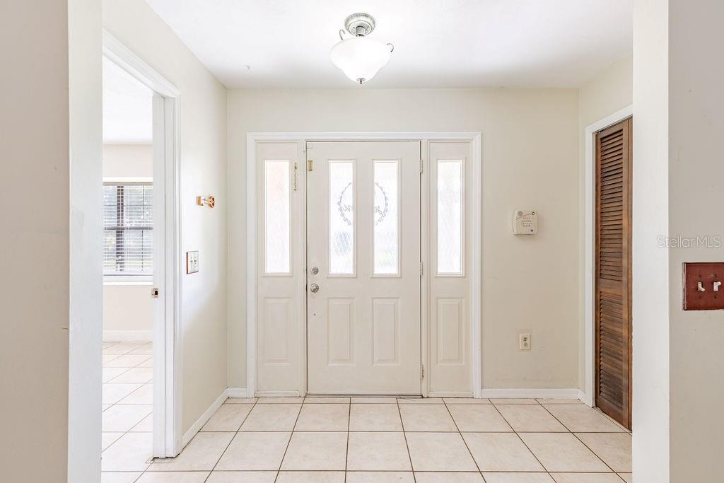 1606 FAHNSTOCK STREET