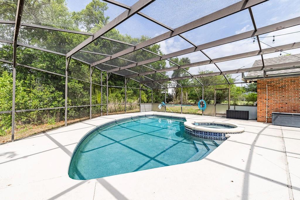 EUSTIS EL CERITO - Residential