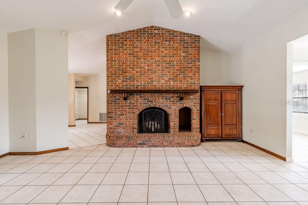 EUSTIS EL CERITO - Residential