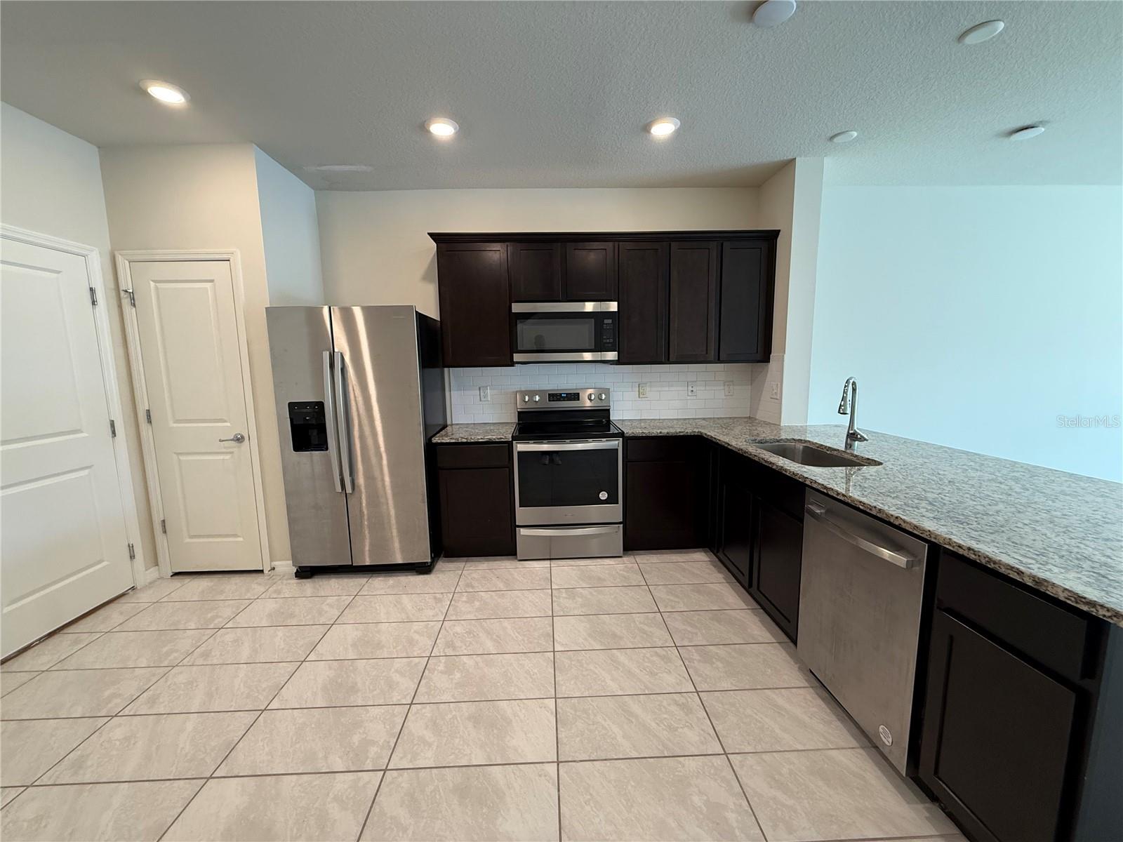 CYPRESS CAY PH 2 - Residential Lease