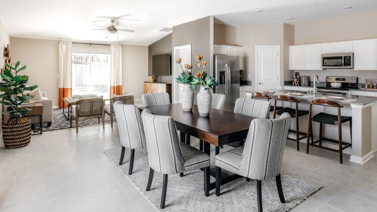 LEOMA'S LANDING 50'S - Residential