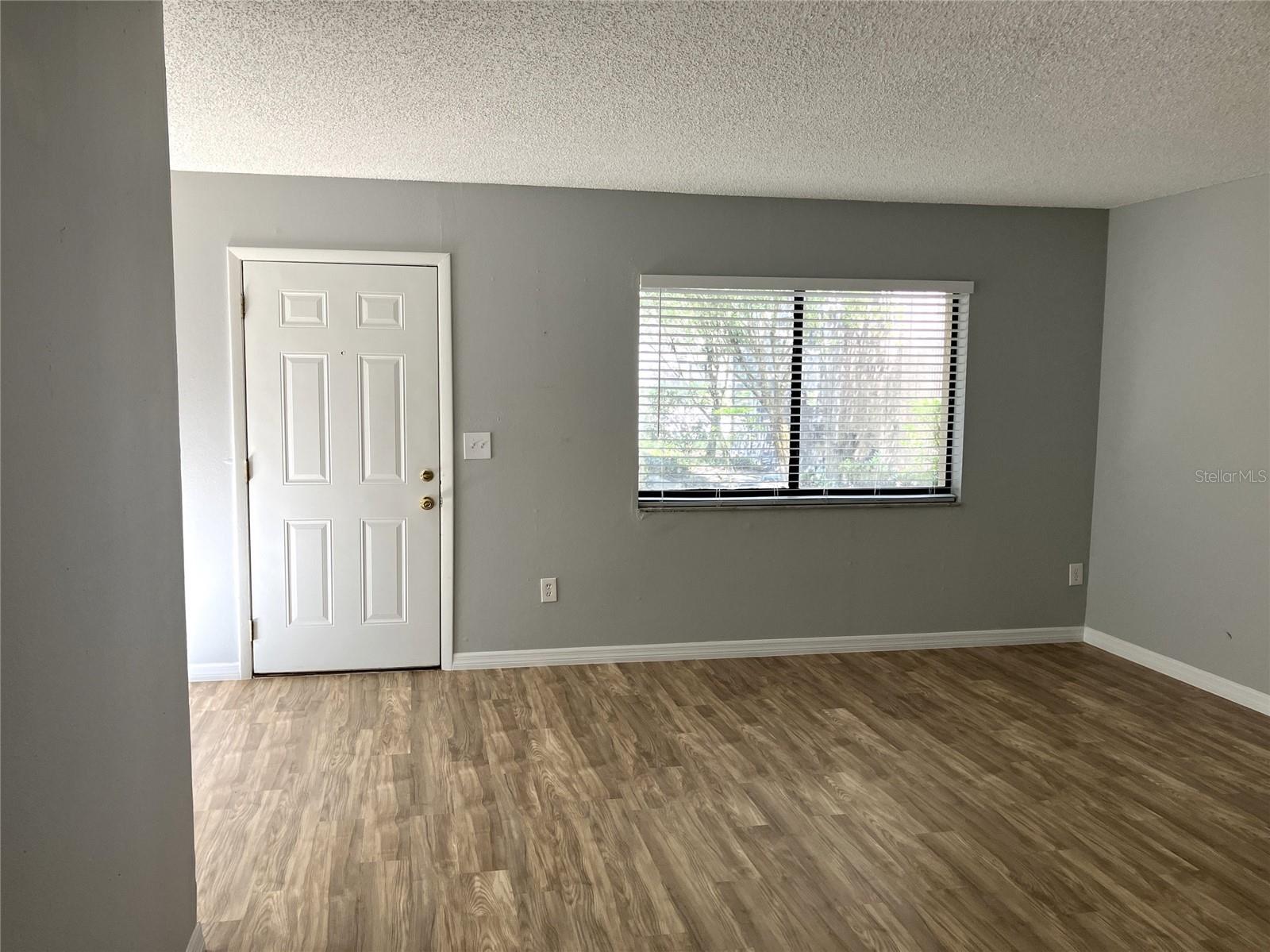 RAINTREE VILLAGE CONDO N - Residential