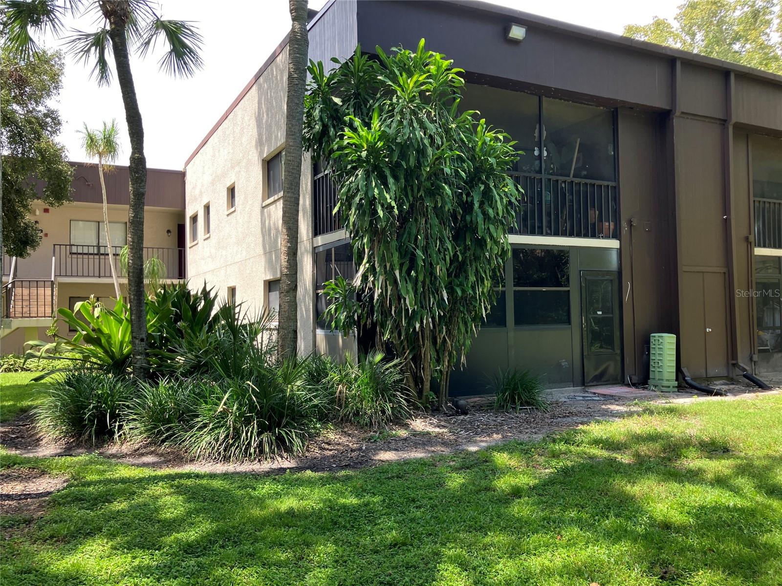 RAINTREE VILLAGE CONDO N - Residential