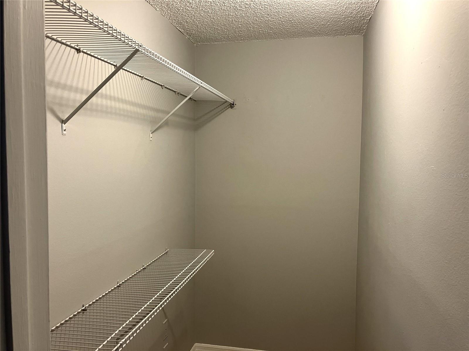 RAINTREE VILLAGE CONDO N - Residential