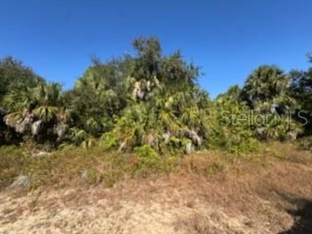 Photo of 4 Mattox Circle, North Port, FL 34288 (MLS # C7517971)