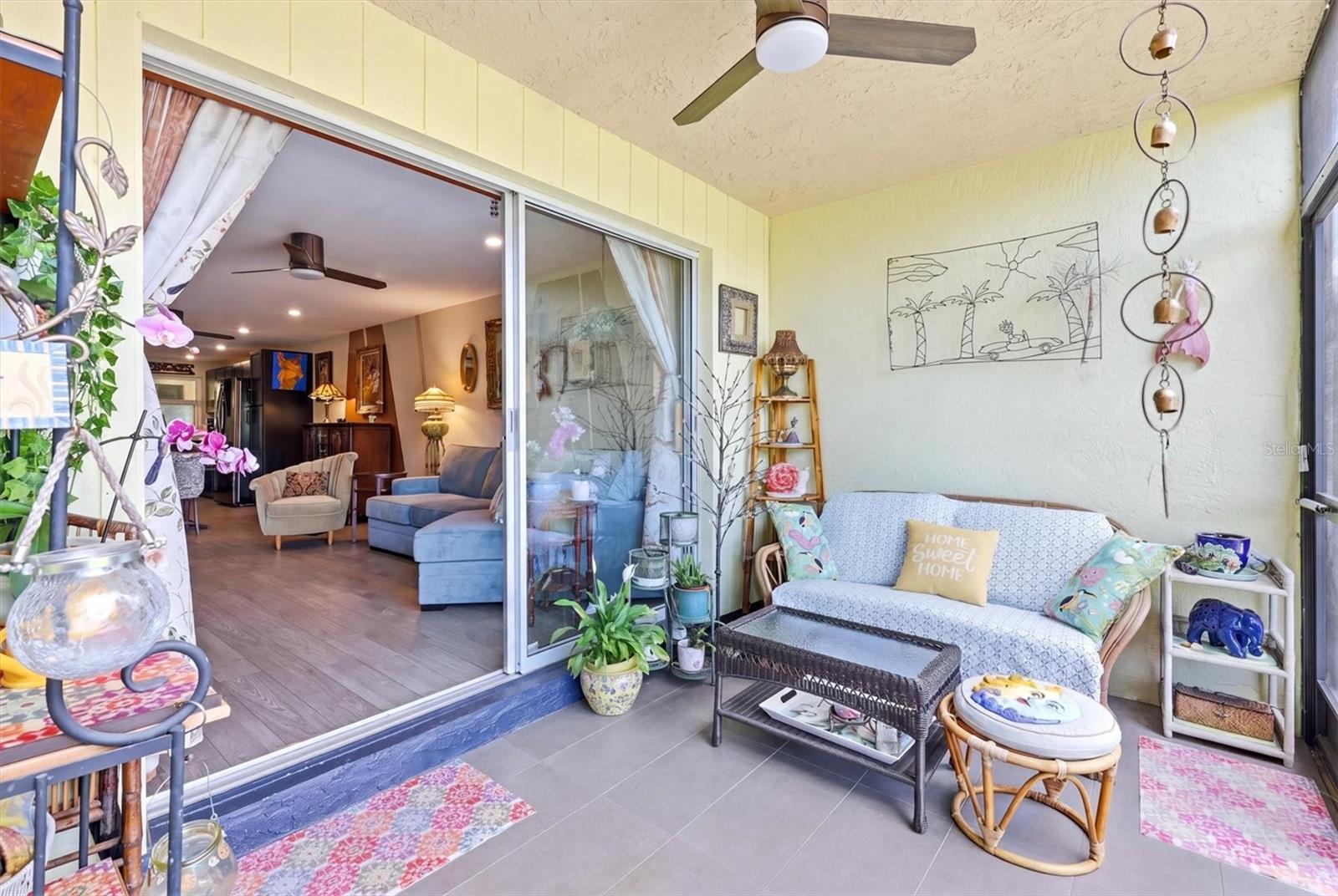 BAYOU HOUSE APTS - Residential
