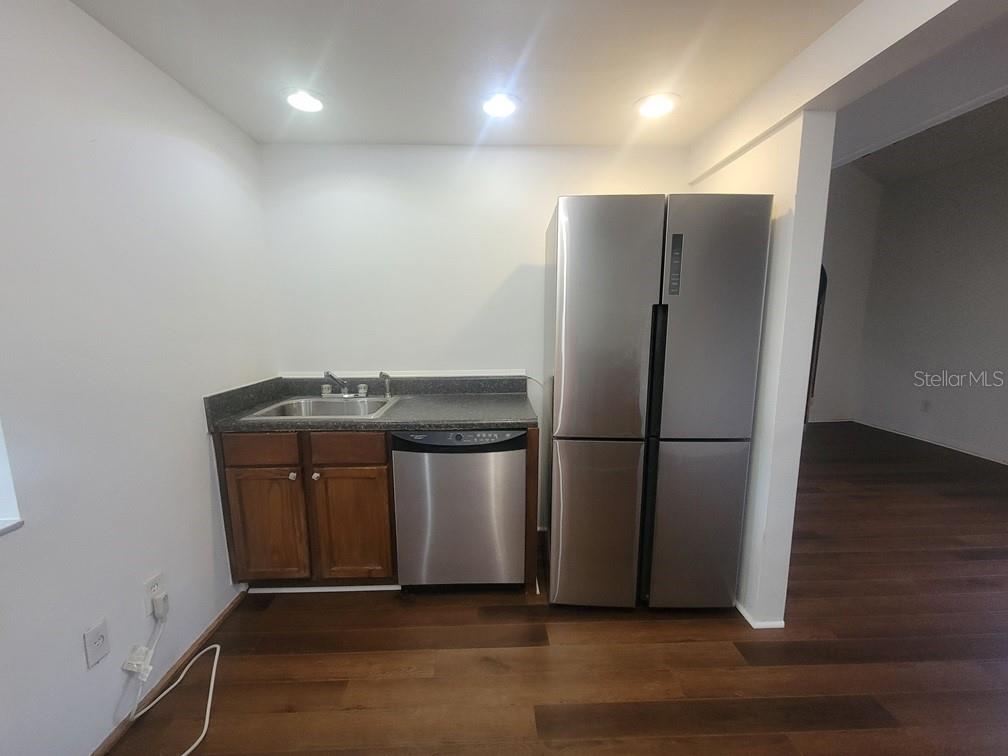 2142 BRADFORD STREET 325