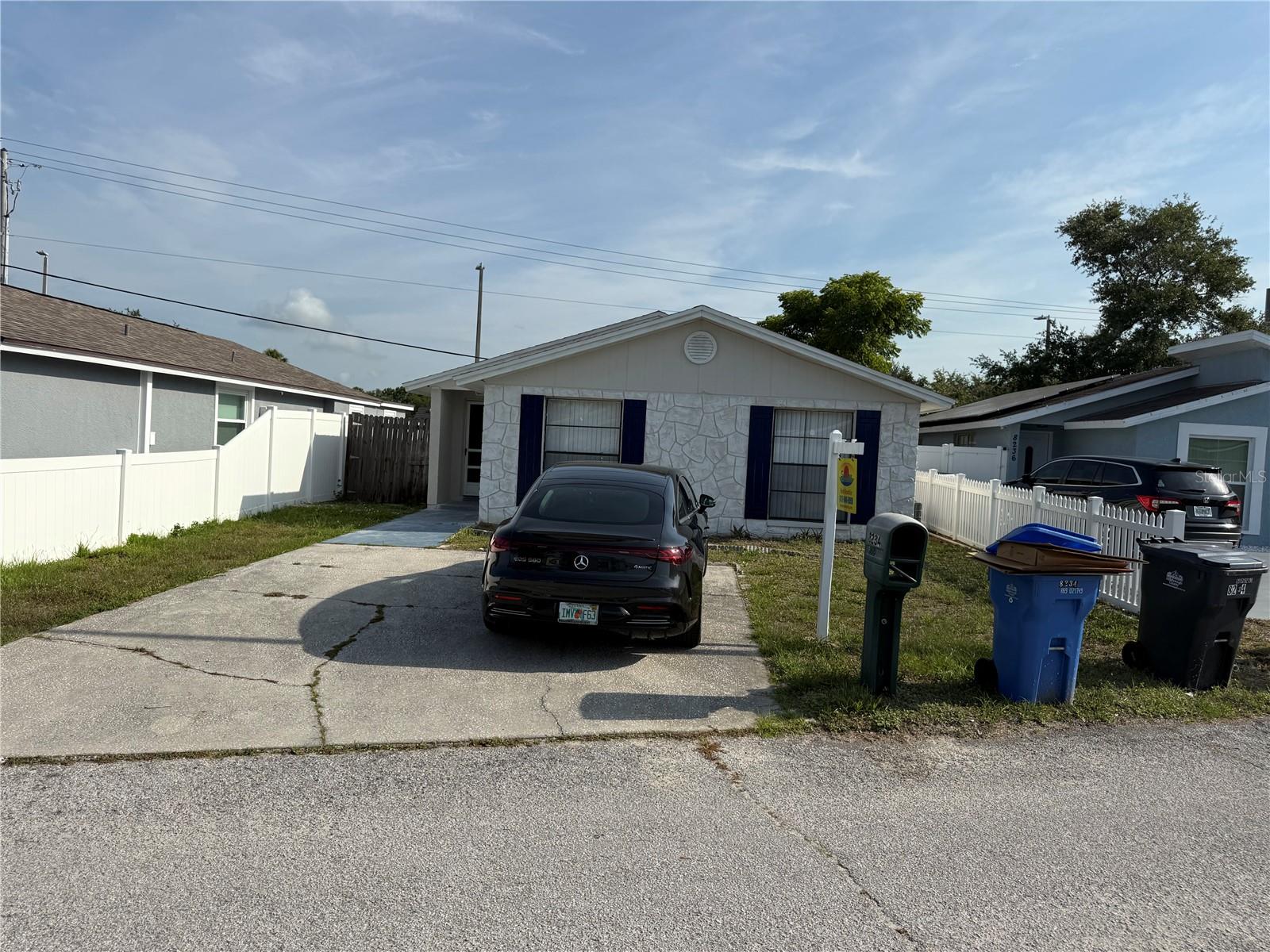 8234 RAVENCROFT DRIVE