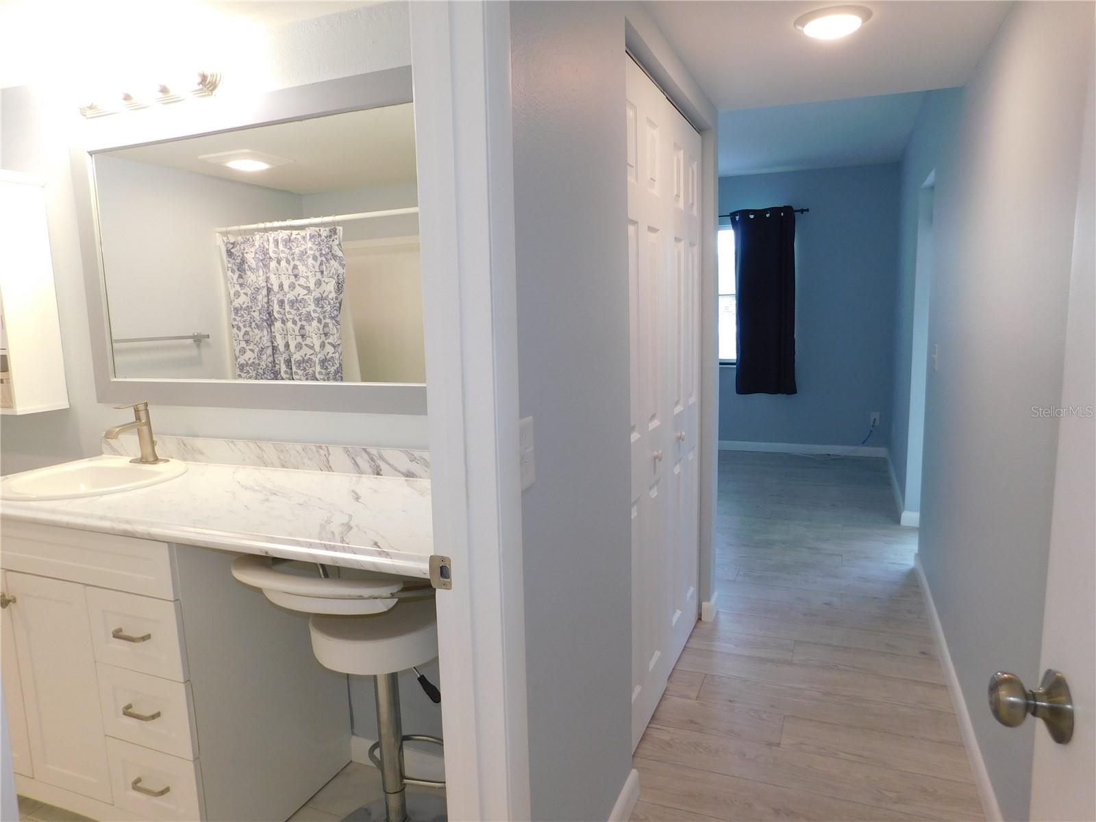 EAST LAKE WOODLANDS WOODLAKE RUN - Residential Lease