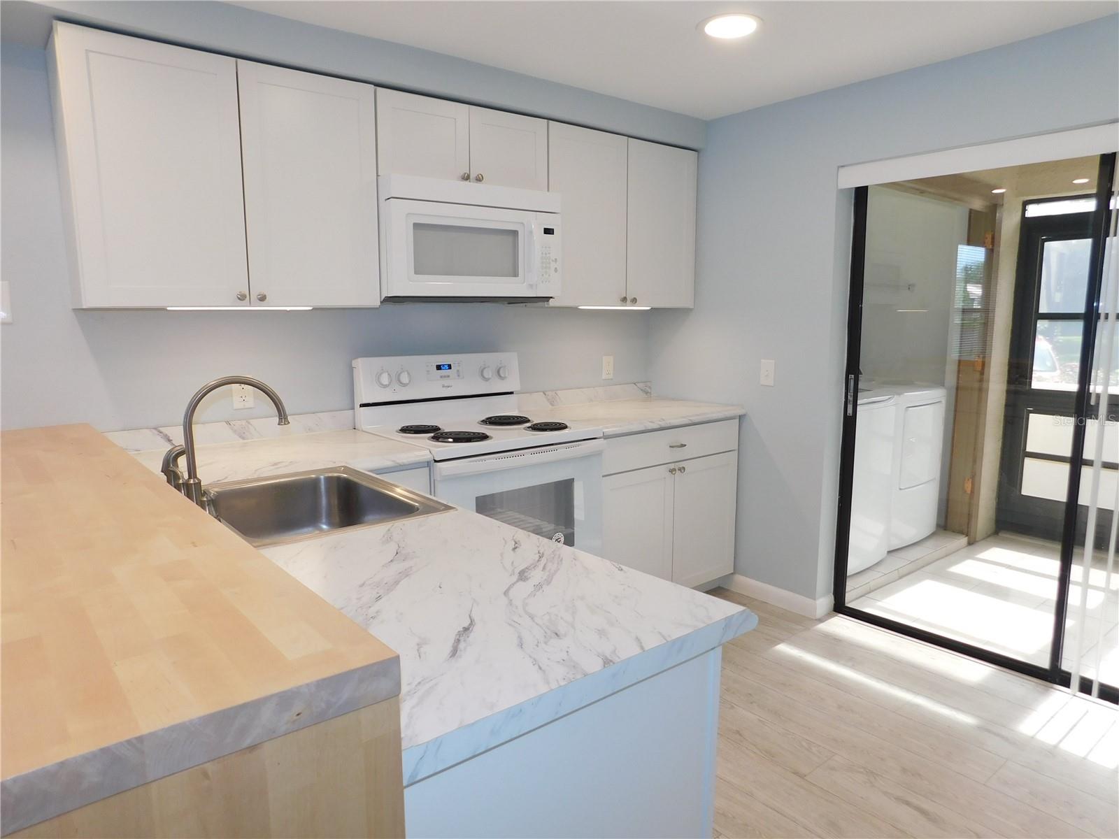 EAST LAKE WOODLANDS WOODLAKE RUN - Residential Lease