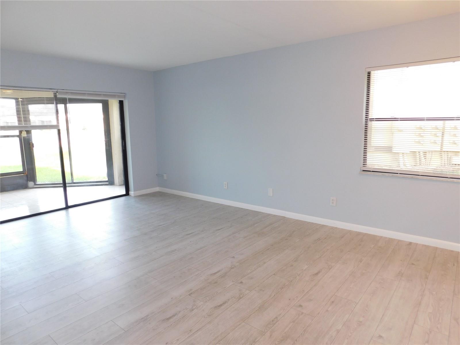 EAST LAKE WOODLANDS WOODLAKE RUN - Residential Lease
