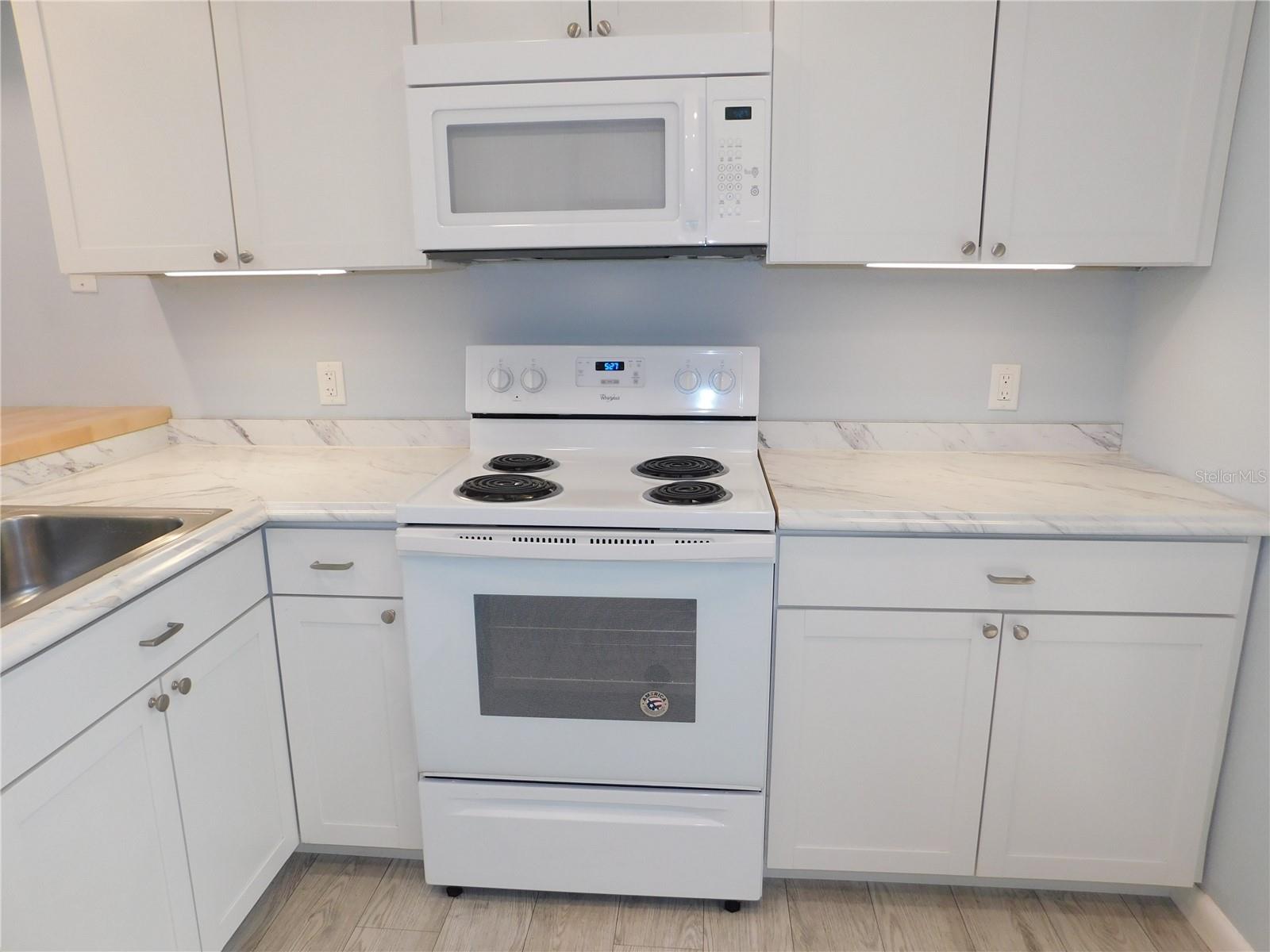 EAST LAKE WOODLANDS WOODLAKE RUN - Residential Lease