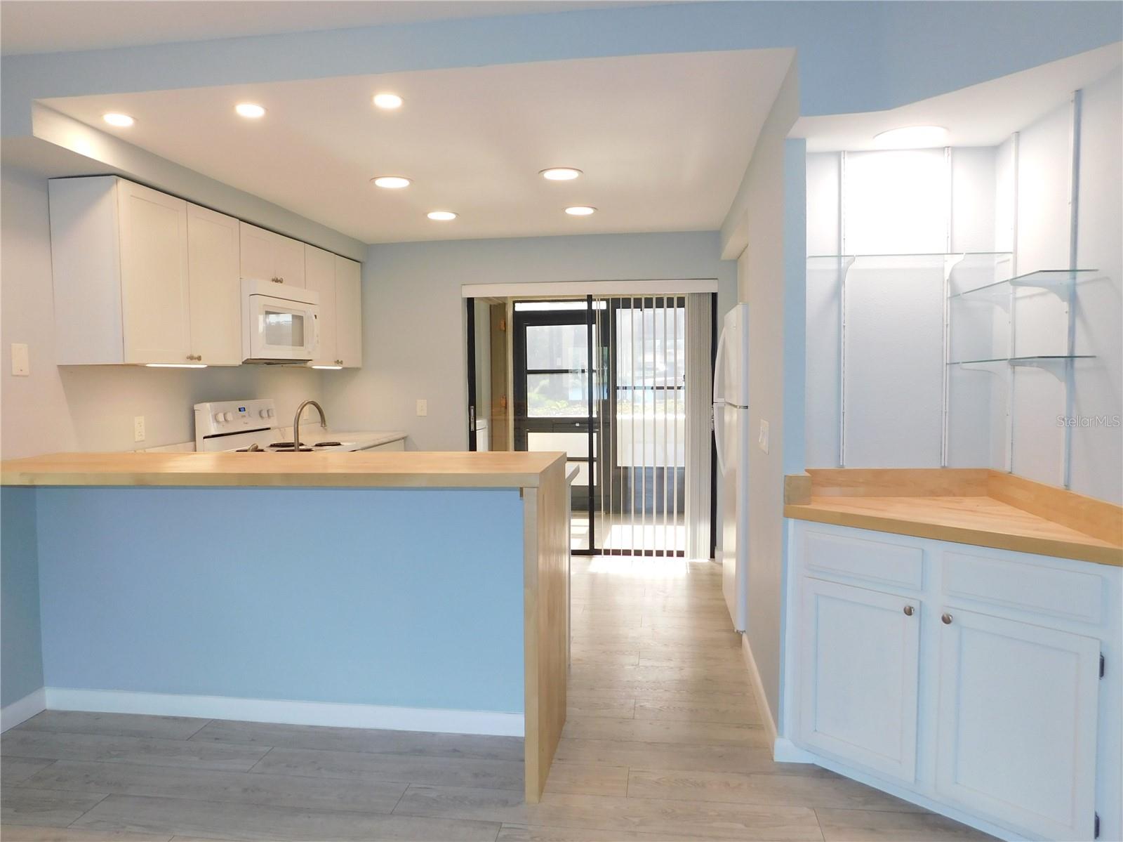 EAST LAKE WOODLANDS WOODLAKE RUN - Residential Lease