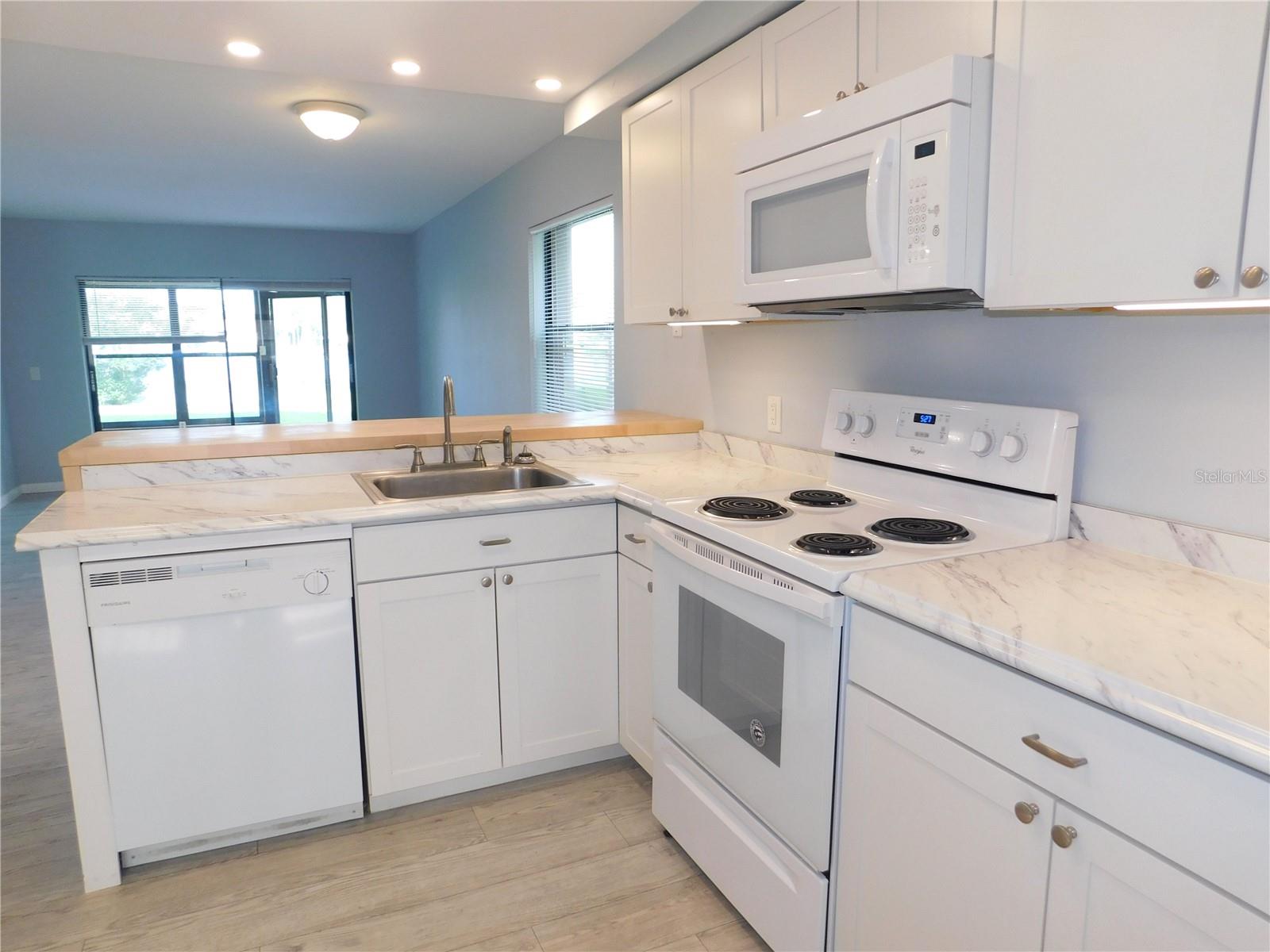 EAST LAKE WOODLANDS WOODLAKE RUN - Residential Lease