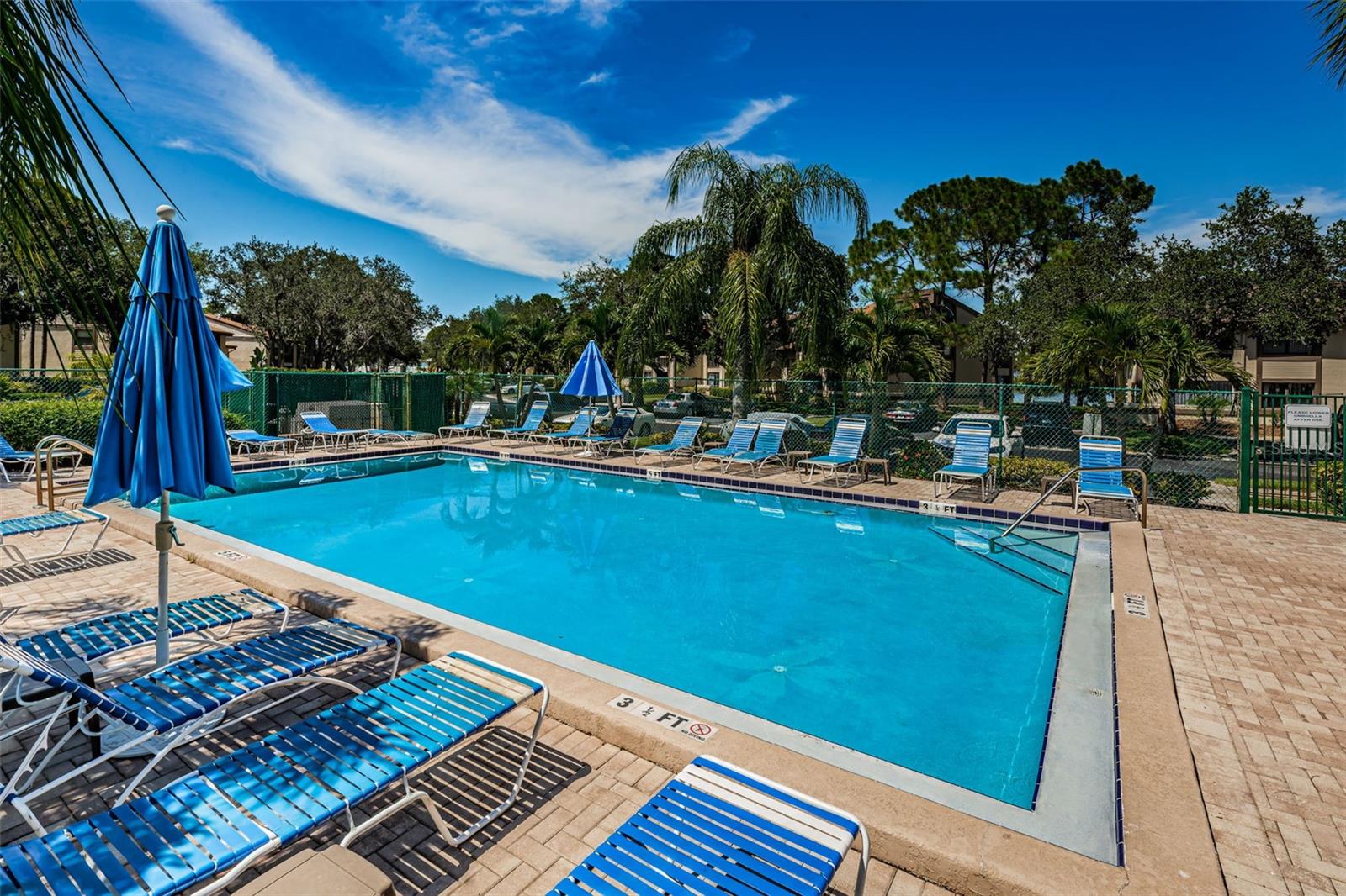 EAST LAKE WOODLANDS WOODLAKE RUN - Residential Lease