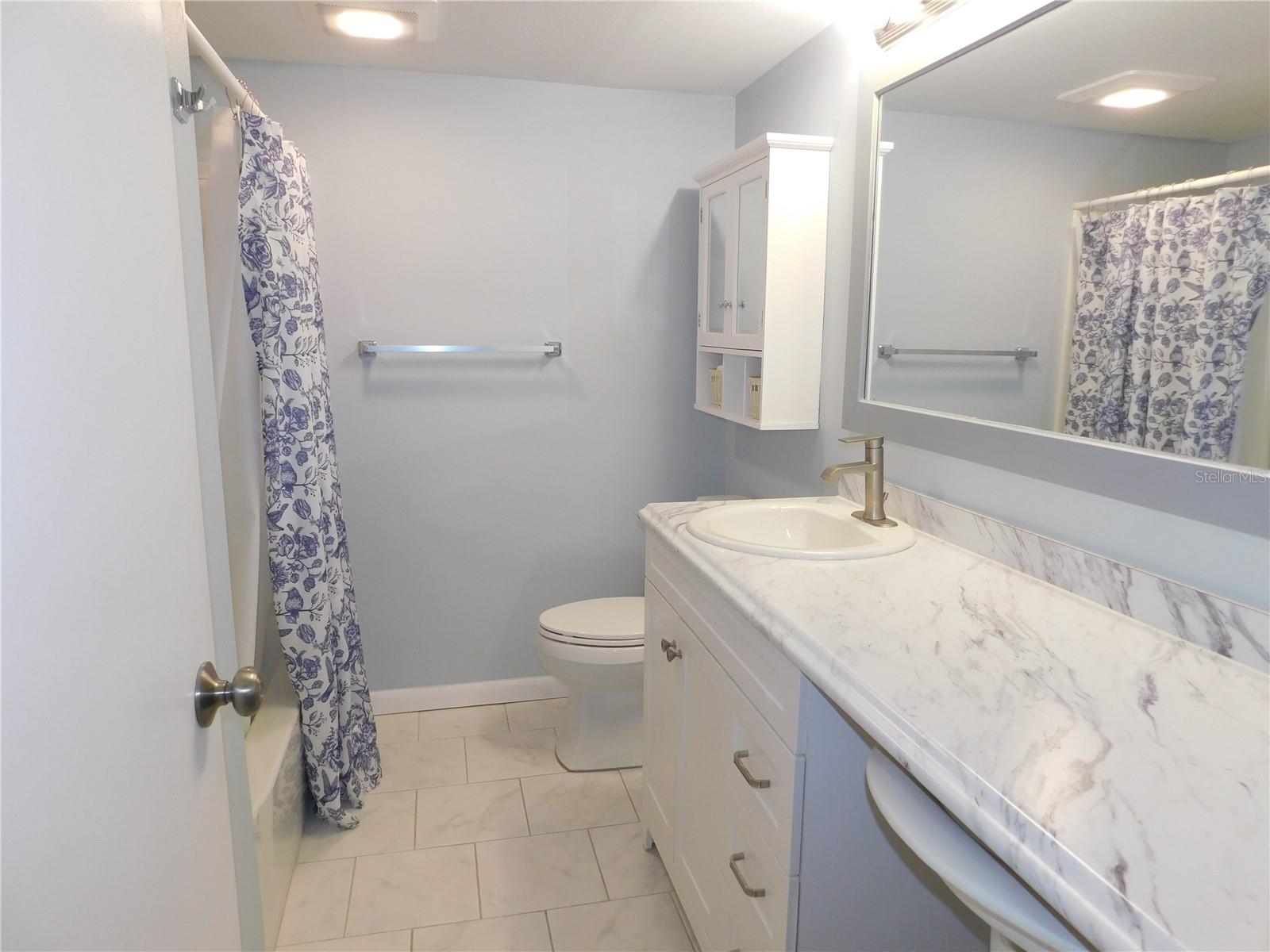 EAST LAKE WOODLANDS WOODLAKE RUN - Residential Lease