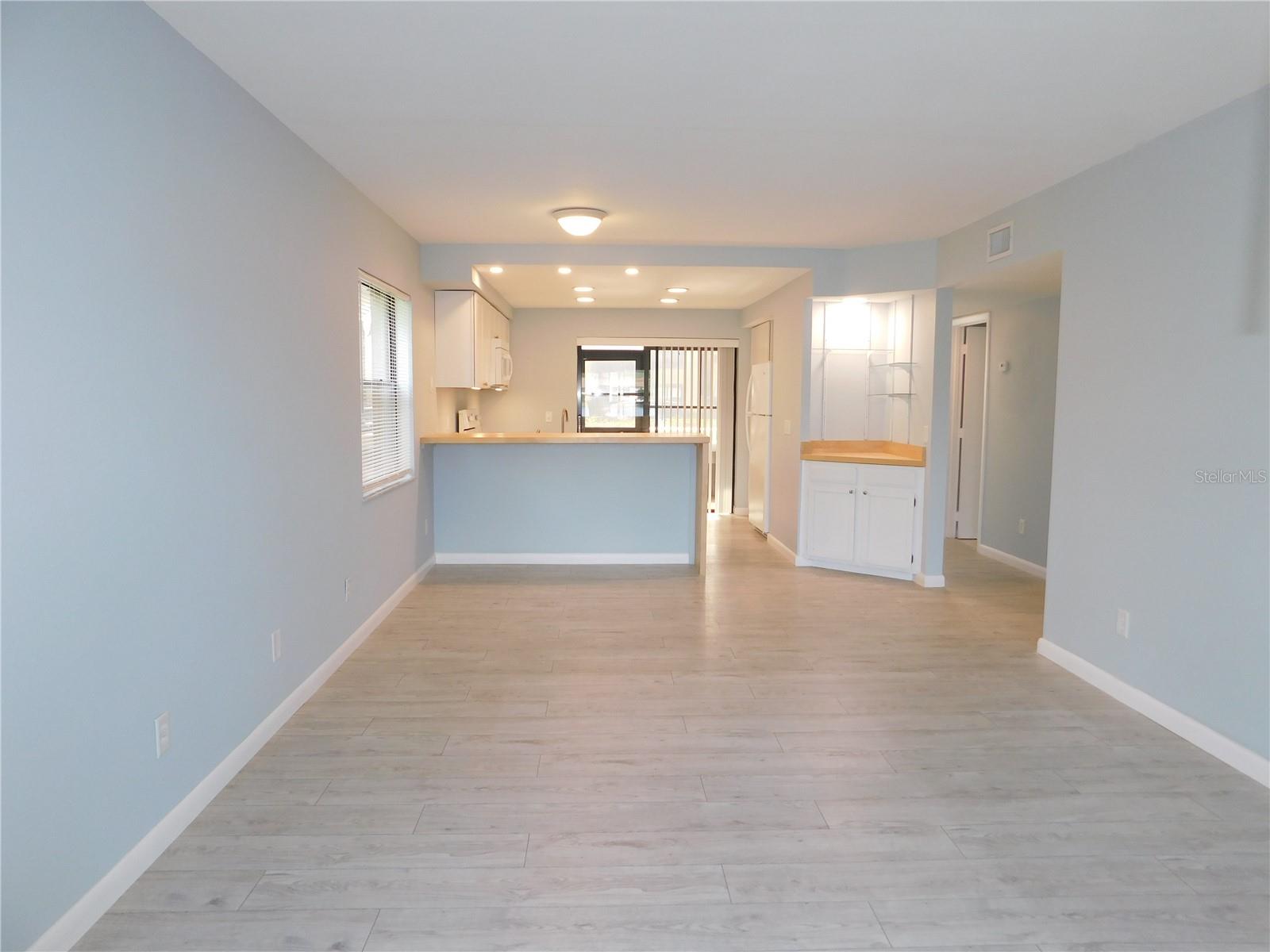EAST LAKE WOODLANDS WOODLAKE RUN - Residential Lease