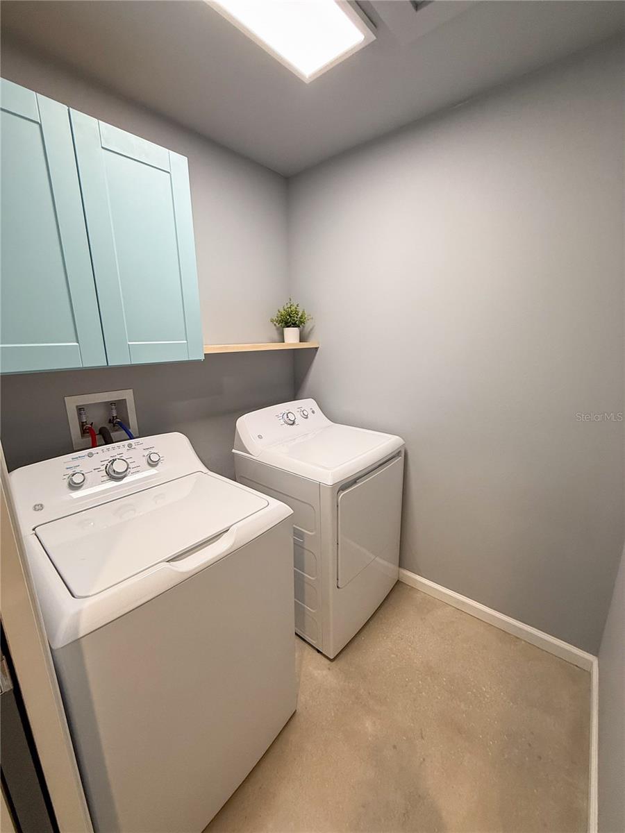 PALM TERRACE - Residential Lease
