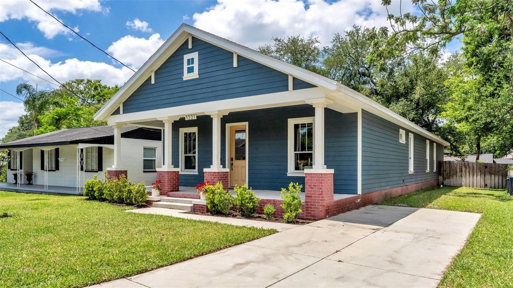 Photo of 1221 King Avenue, Lakeland, FL 33803 (MLS # L4961168)