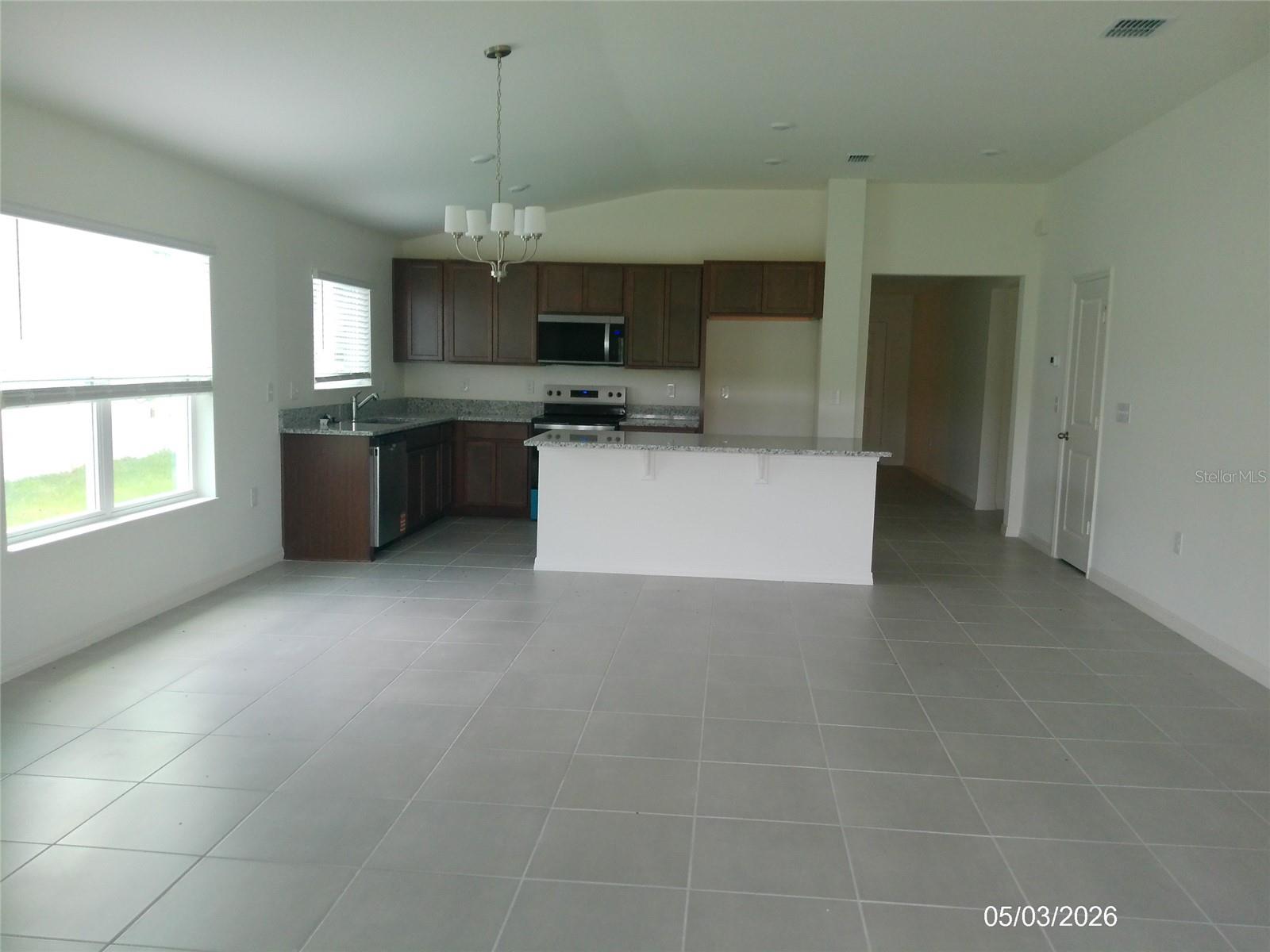 5537 CREEK HAVEN WAY