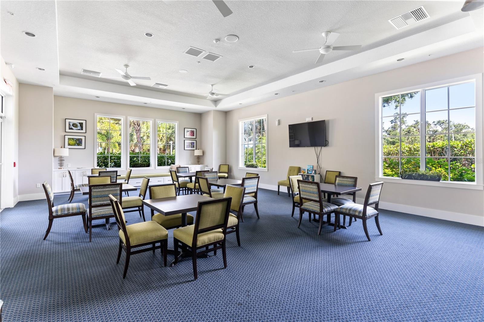 GRAND PALM - Residential