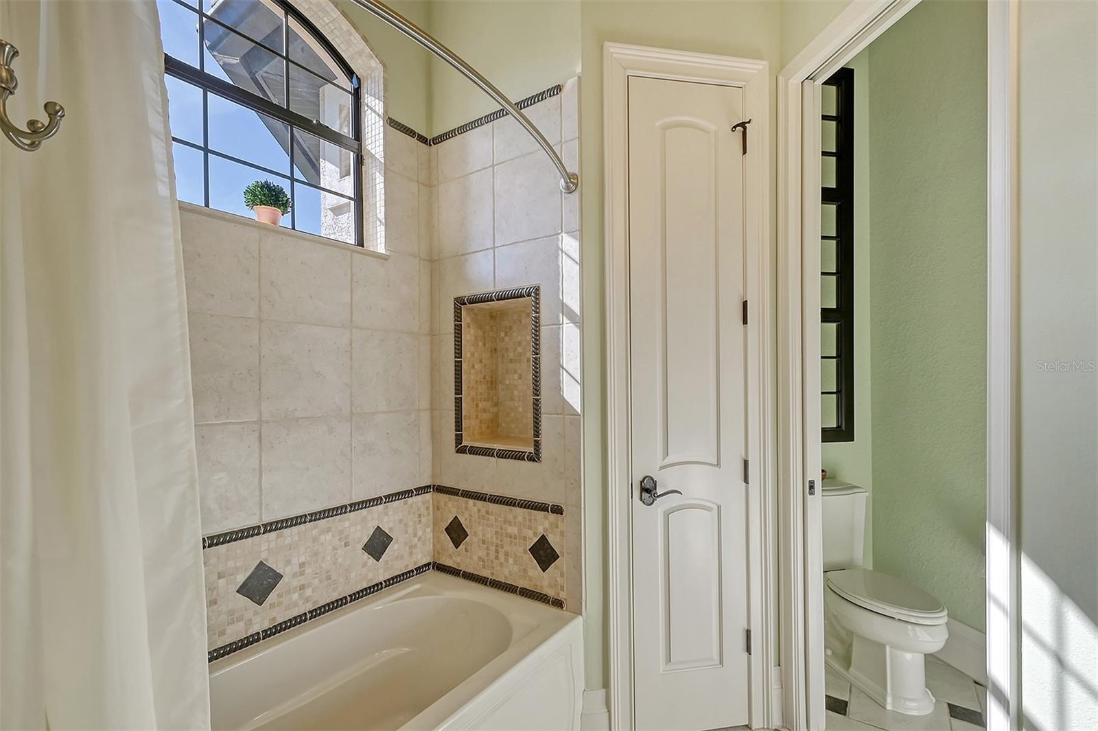 LAKEWOOD RANCH COUNTRY CLUB VILLAGE DD 1&2 - Residential