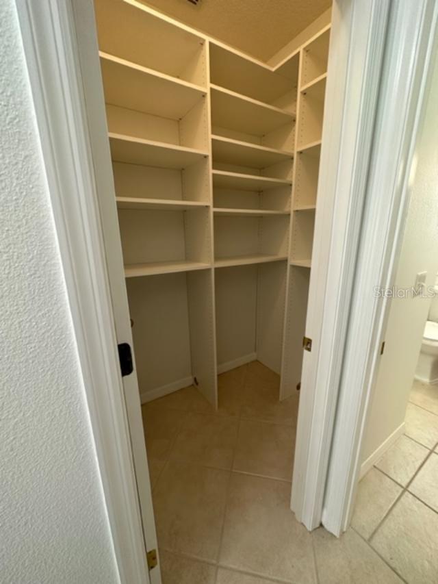 CELEBRATION EAST VILLAGE UNIT 2 - Residential Lease