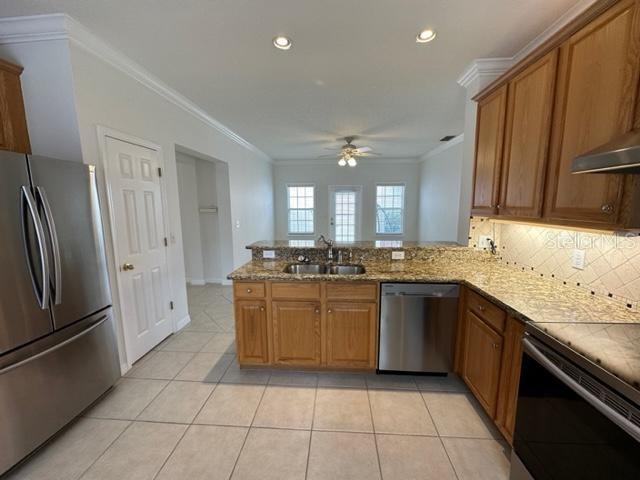 CELEBRATION EAST VILLAGE UNIT 2 - Residential Lease