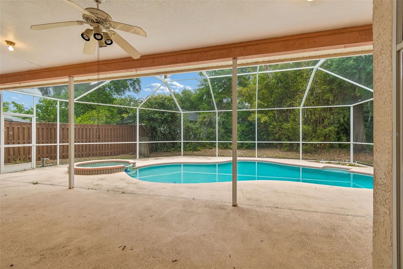 WOODRIDGE - Residential