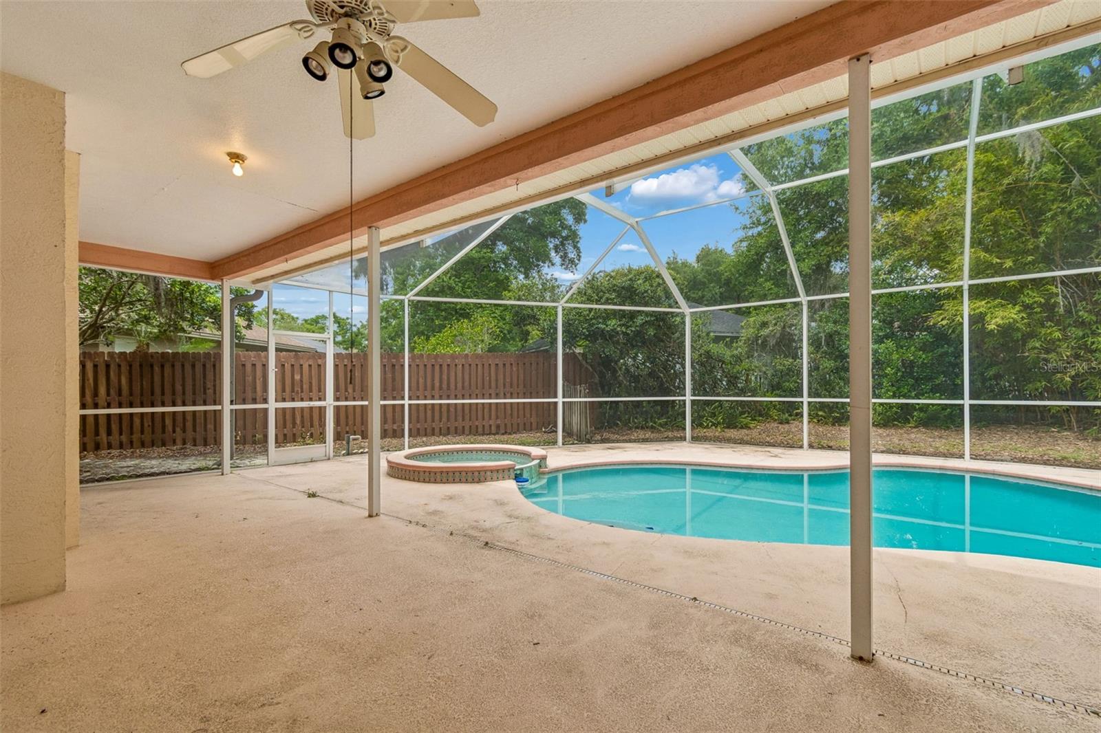 WOODRIDGE - Residential