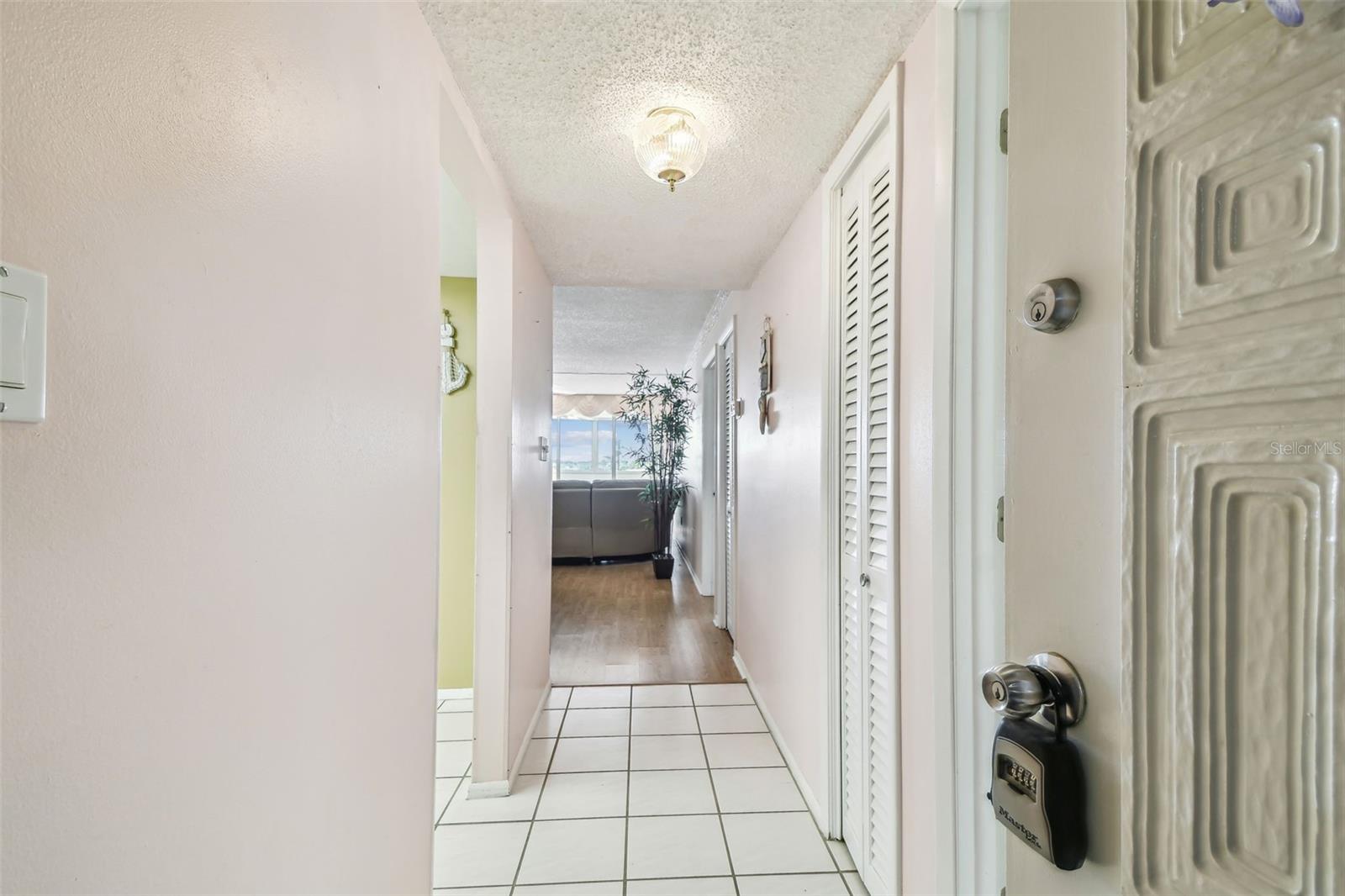REDINGTON TOWERS BLDG 2 CONDO - Residential