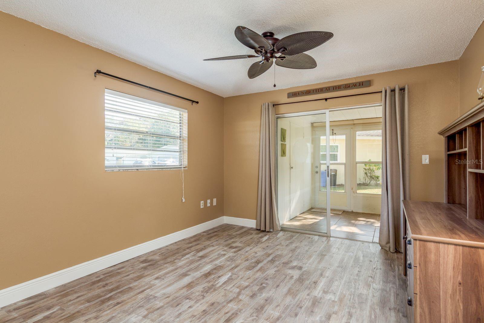 PARADISE POINTE WEST - Residential