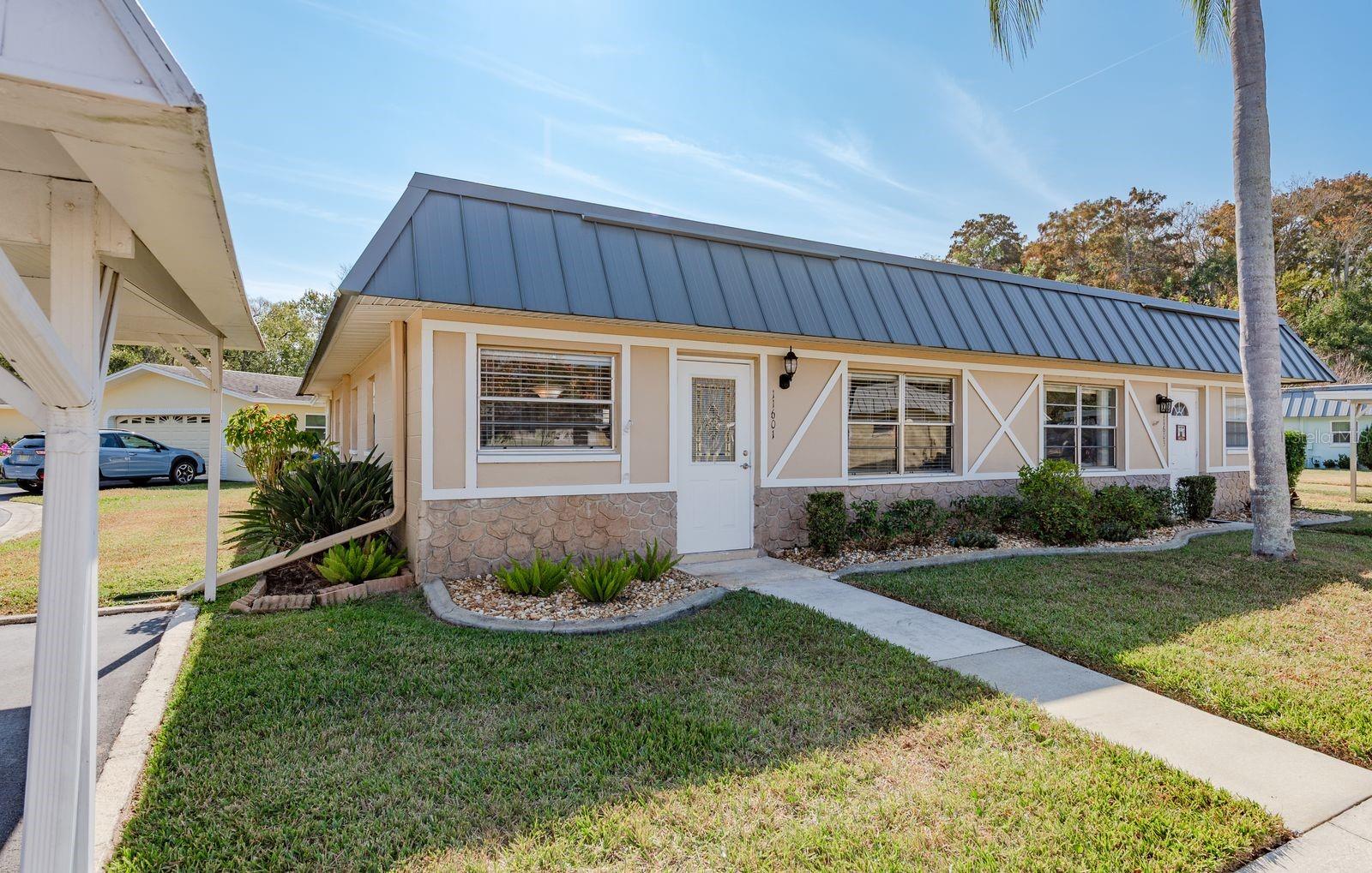 PARADISE POINTE WEST - Residential