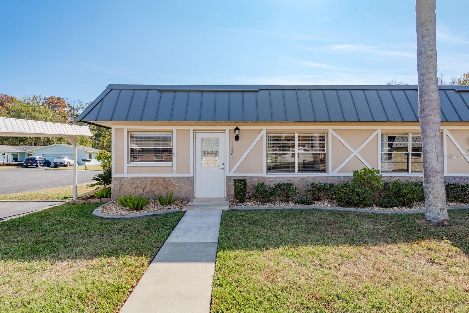 PARADISE POINTE WEST - Residential