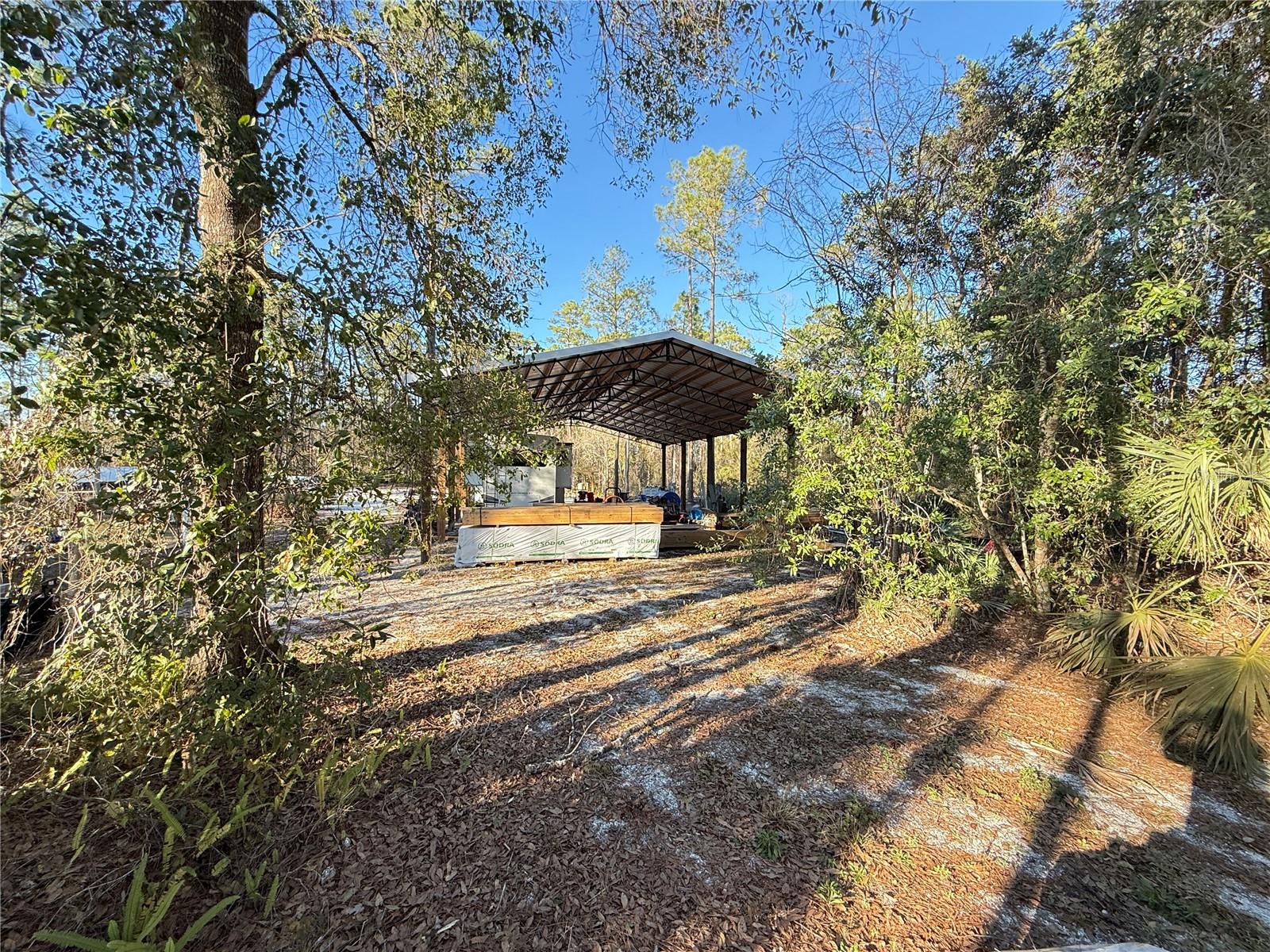 HOWE & CURRIERS ALLOTMENT - Land