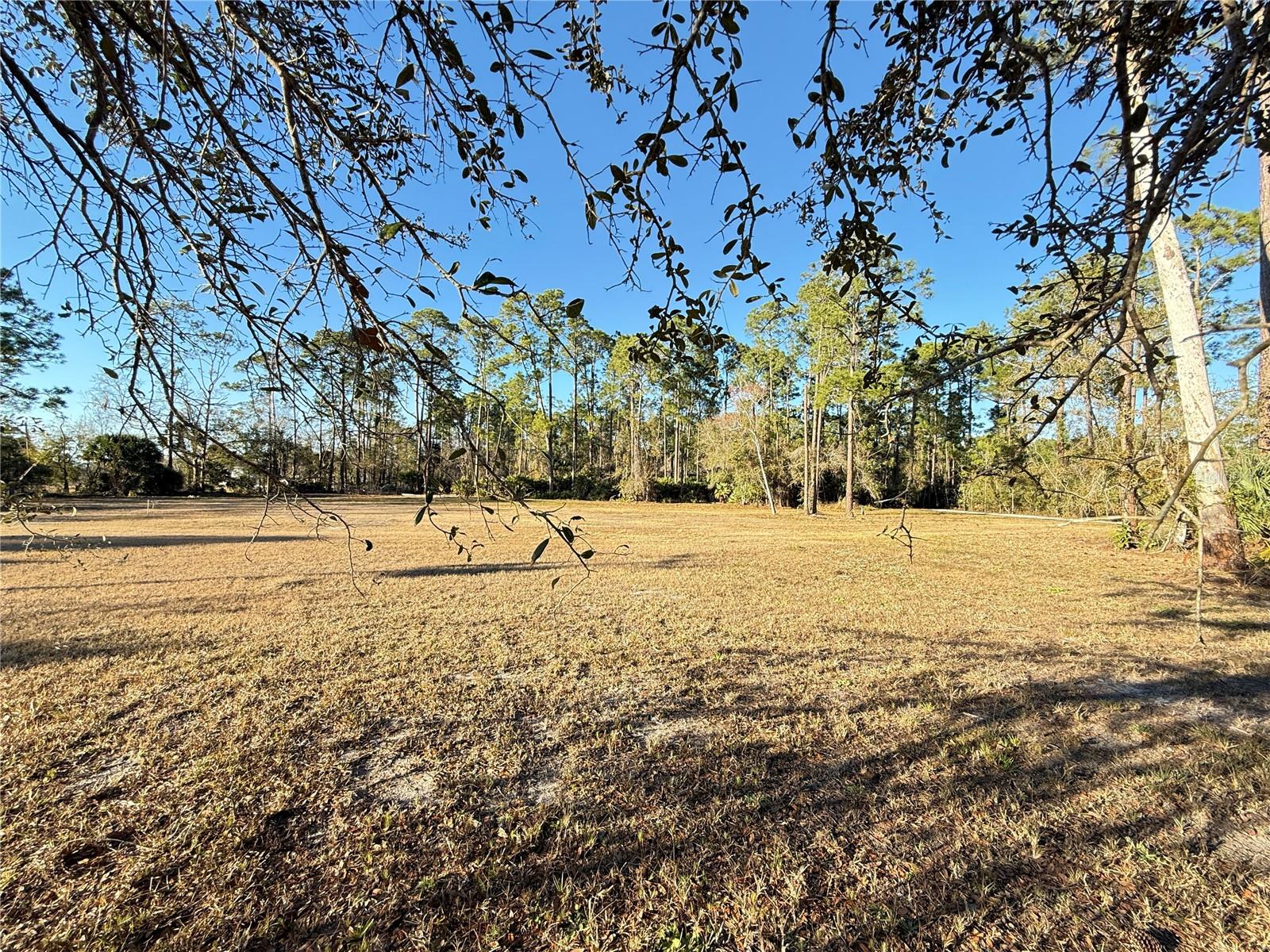 HOWE & CURRIERS ALLOTMENT - Land