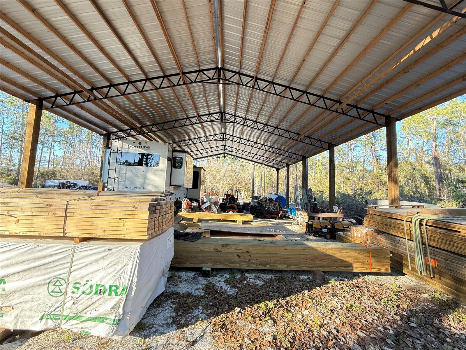 HOWE & CURRIERS ALLOTMENT - Land