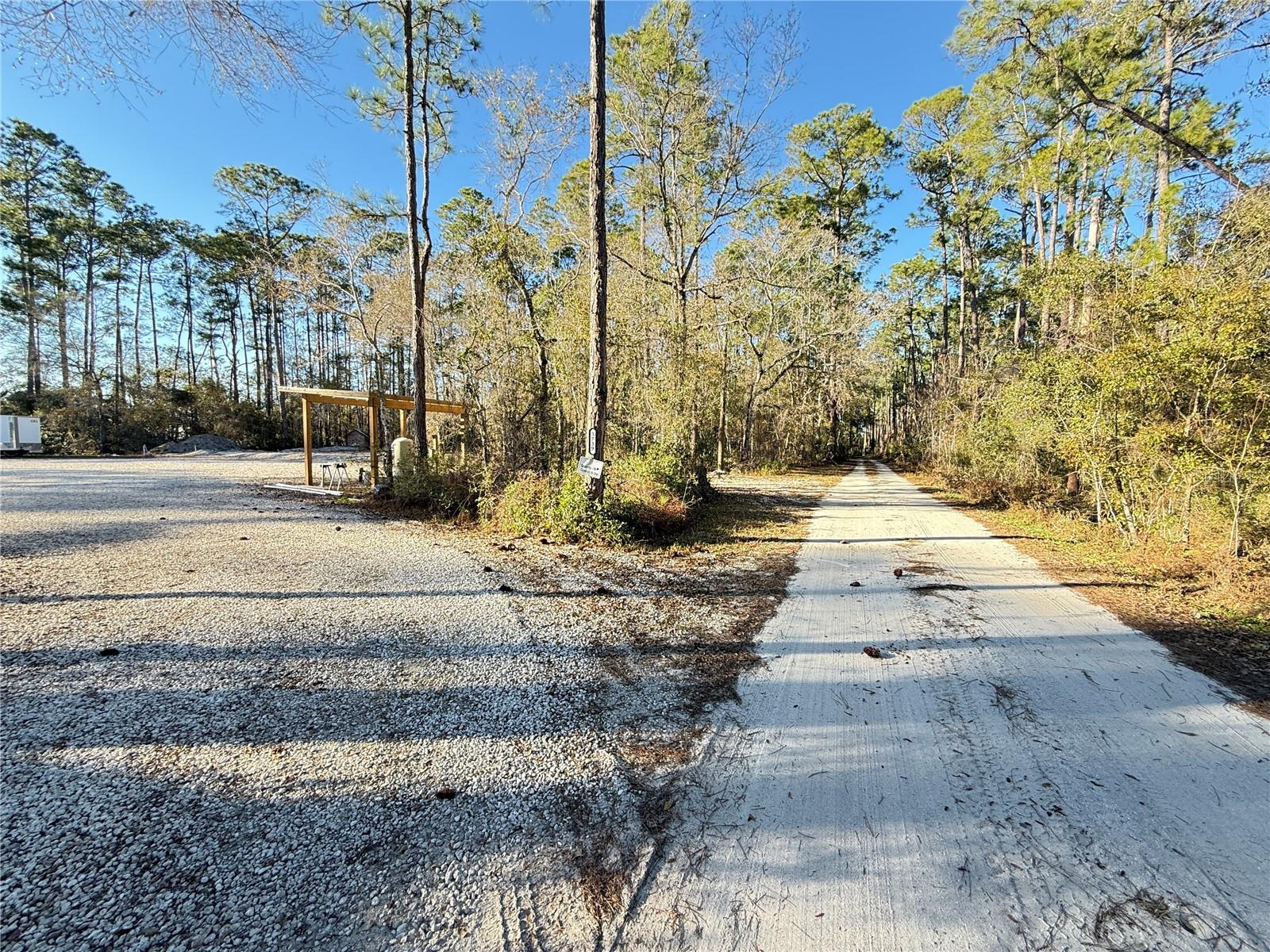 HOWE & CURRIERS ALLOTMENT - Land