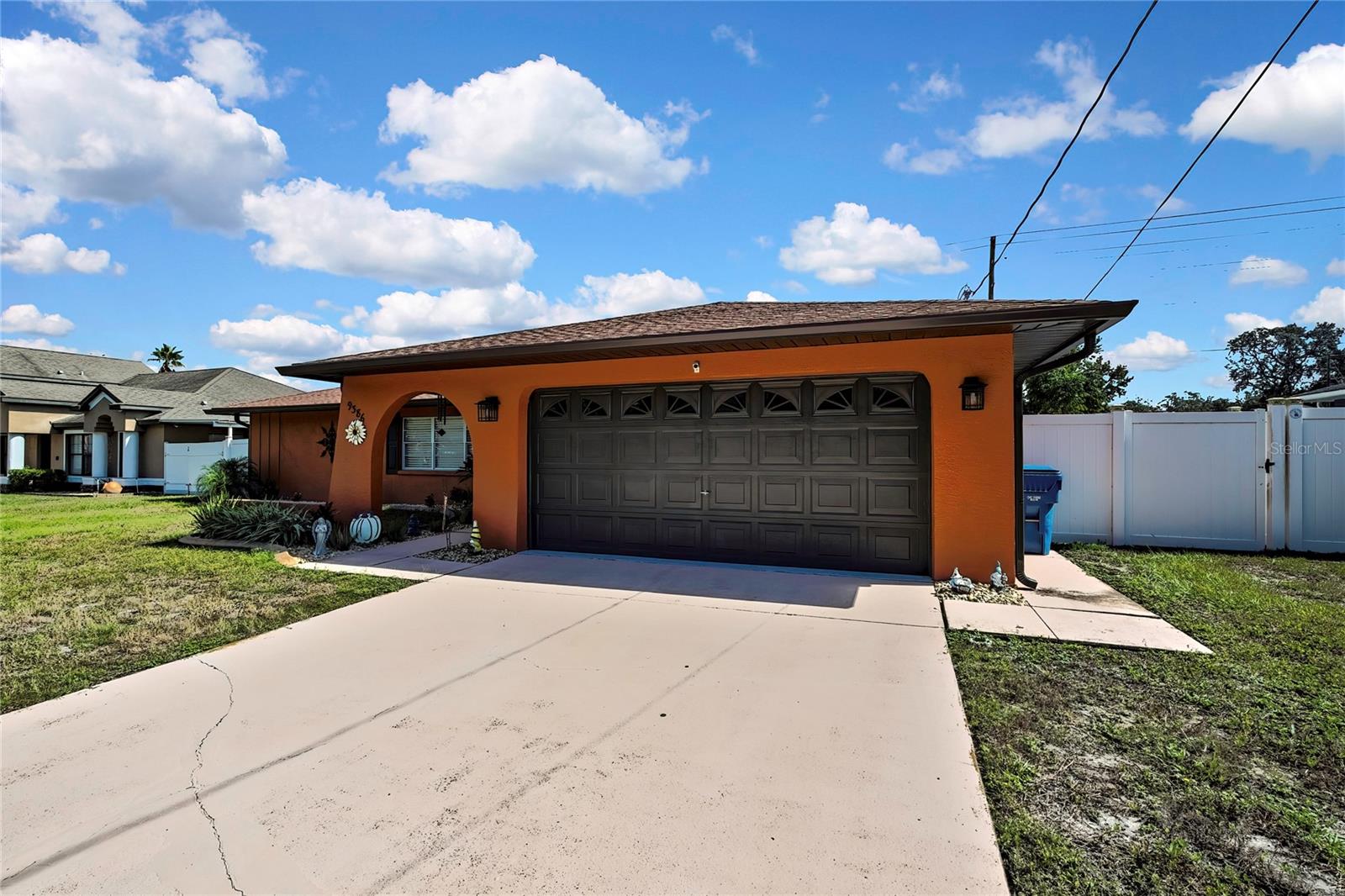 SPRING HILL - Residential