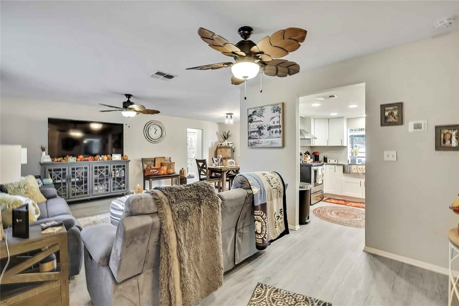 SPRING HILL - Residential