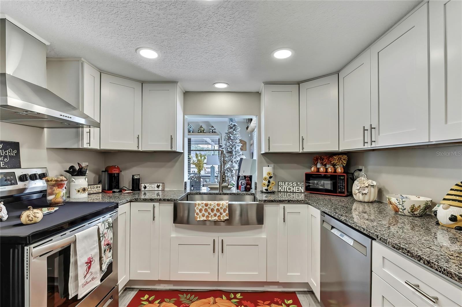 SPRING HILL - Residential